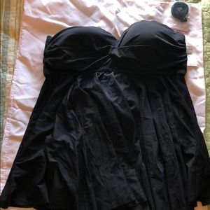 Gap women’s maternity tankini top NWT